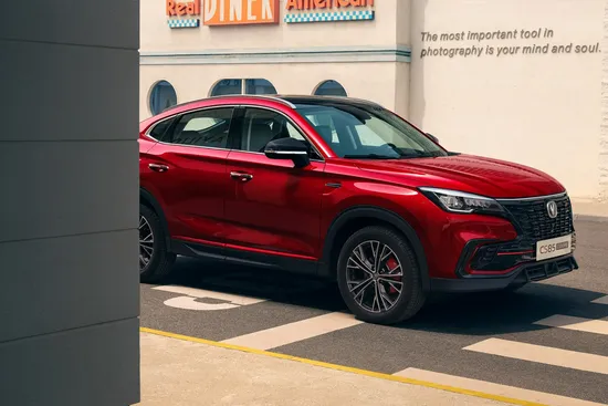 China New Changan CS 85 Coupe Gas Petrol SUV 2024 2025 Plus Fwd 210km/H Max Speed Changan CS85 Coupe 0km Used Car 
